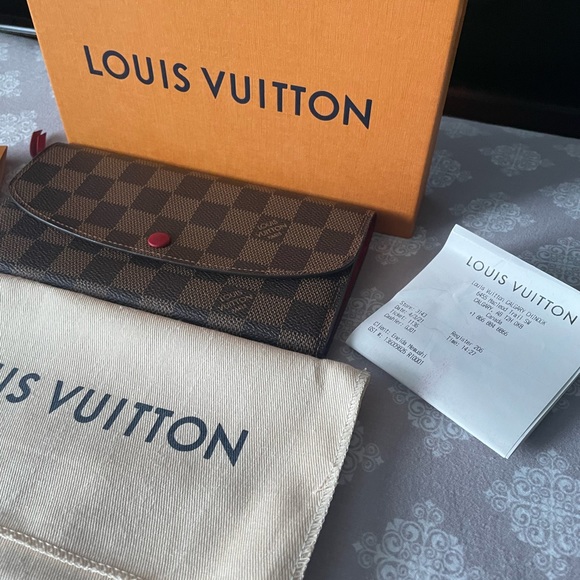 Authentic Louis Vuitton Emilie Damier SOLD - Picture 4 of 13